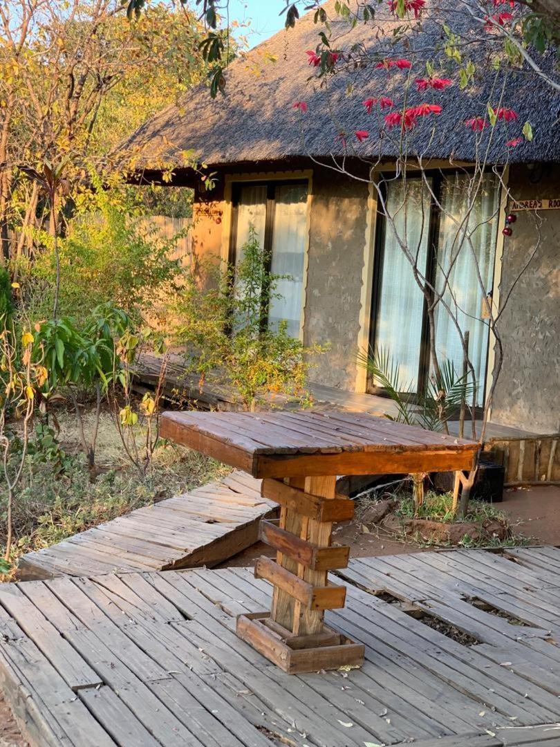 Jungle Breeze Home Stay كاسان المظهر الخارجي الصورة