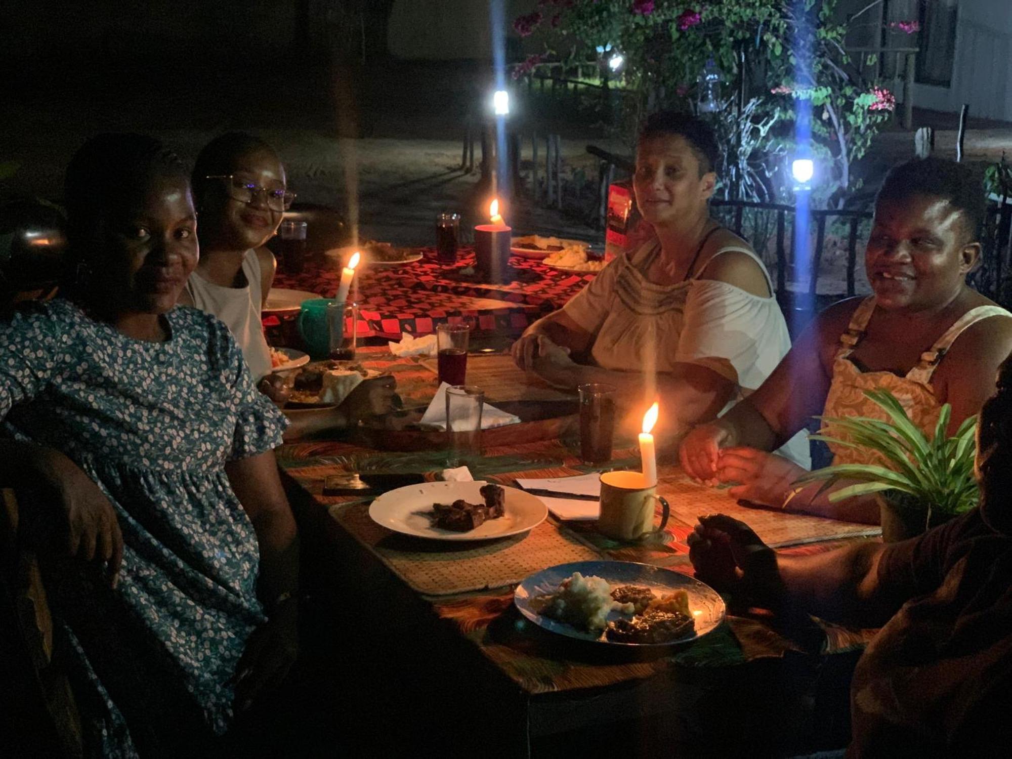 Jungle Breeze Home Stay كاسان المظهر الخارجي الصورة